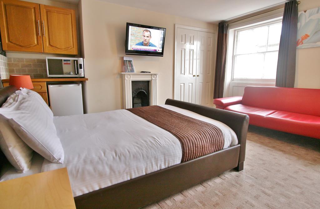 Central Hotel Cheltenham By Roomsbooked Cameră foto